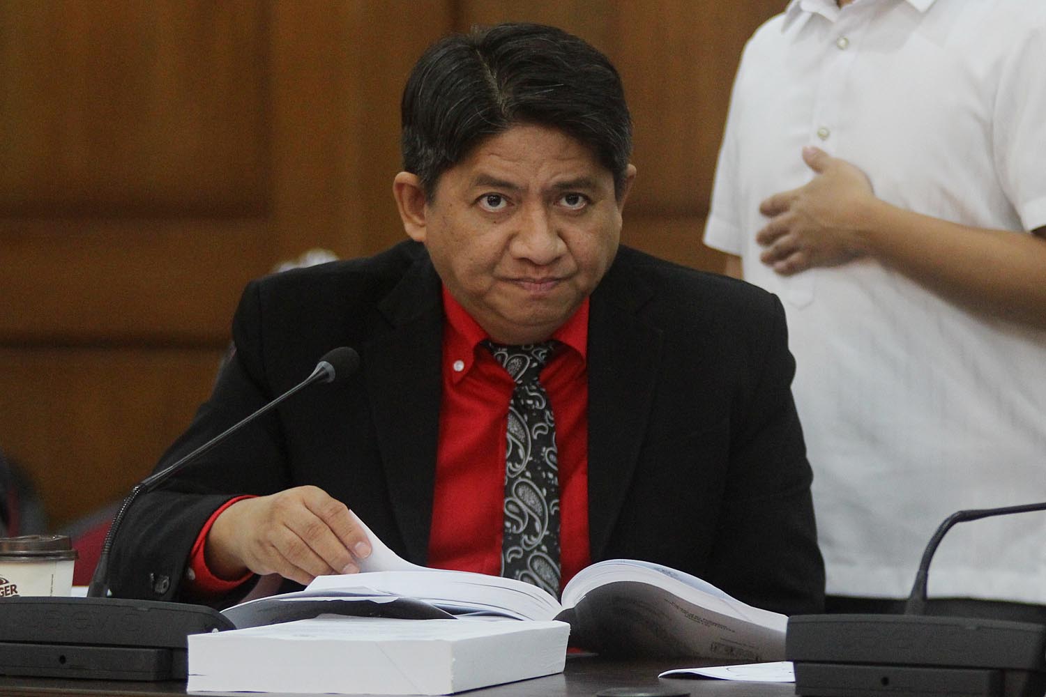 , <b> At over 3,000 deaths, Larry Gadon says COVID-19 risk is an exaggeration </b>
